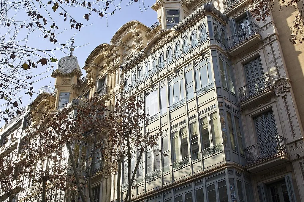 Fewdays Barcelona Apartments
